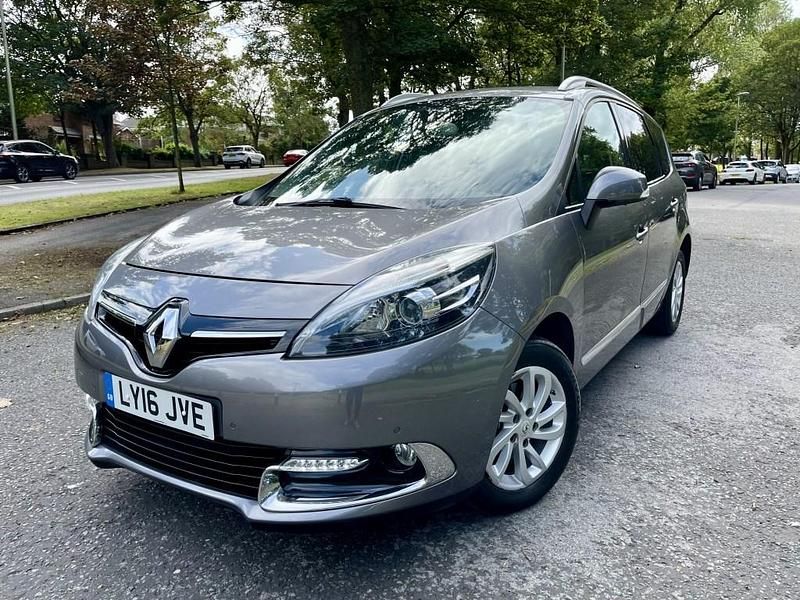 Grey Used 2016 Renault Grand Scénic IV Dynamique MPV | £5,695 (Good price) - Image 1/4