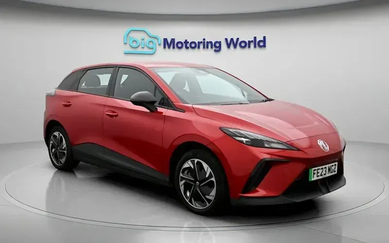 Used MG MG4 EV SE 319 kW (435 HP) 2023 Red Hatchback