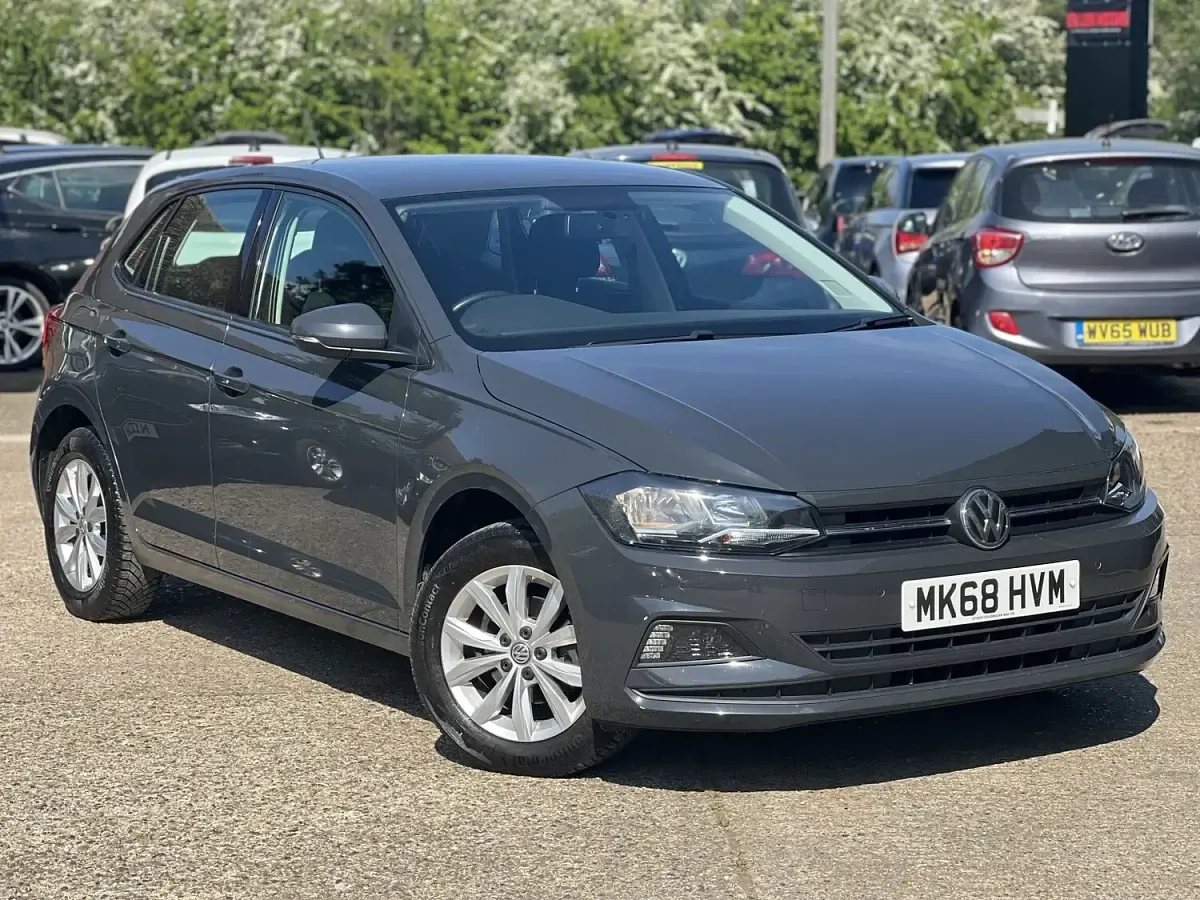 Used VW Polo SE 95 HP (69 kW) 2018 Grey Hatchback