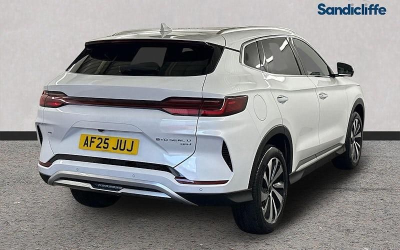 Used BYD Seal Design 324 HP (238 kW) 2025 White Estate