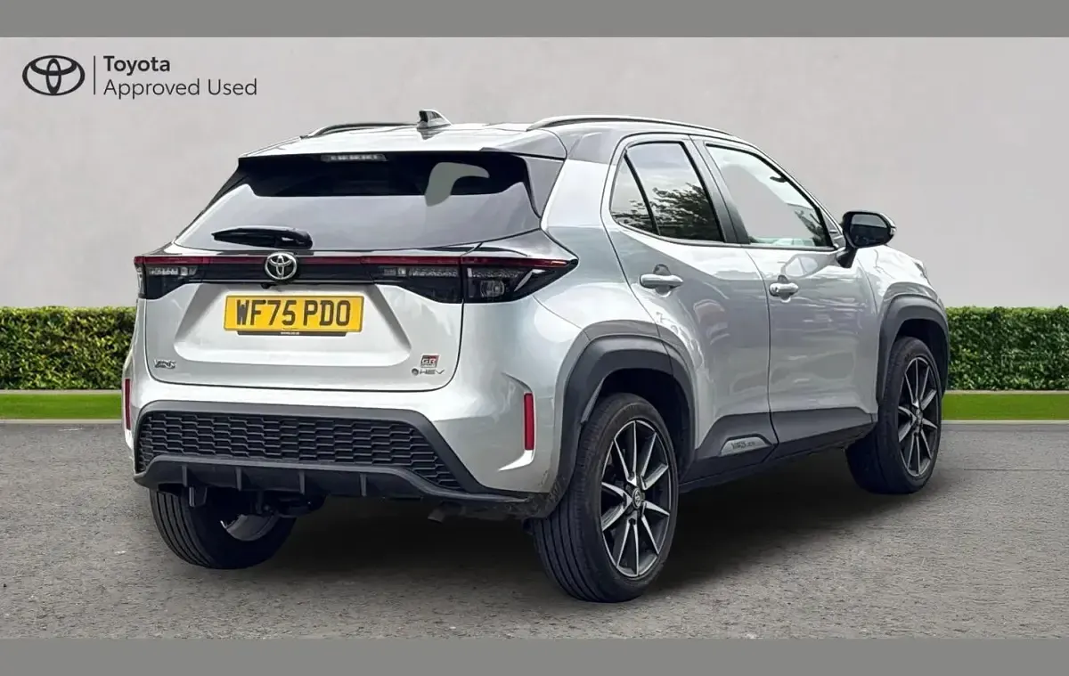 Used Toyota Yaris Cross Sport 128 HP (94 kW) 2025 Silver SUV