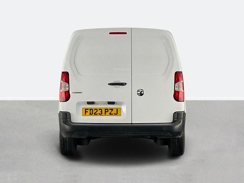 Used Vauxhall Combo 100 HP (73 kW) 2023 White Van