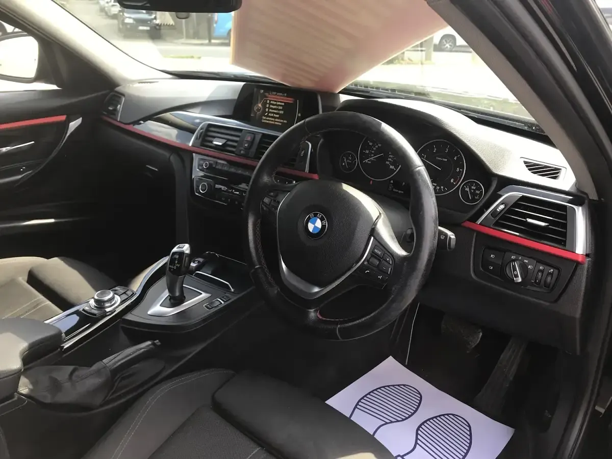 Used BMW 316 Sport Line 116 HP (85 kW) 2017 Black Estate