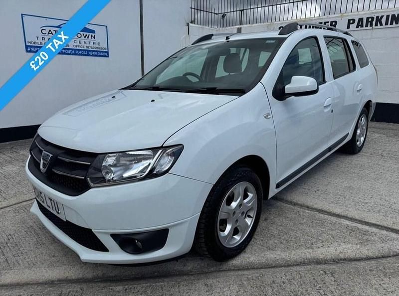 White Used 2015 Dacia Logan MCV Lauréate Estate | £4,995 (Fair price) - Image 1/3