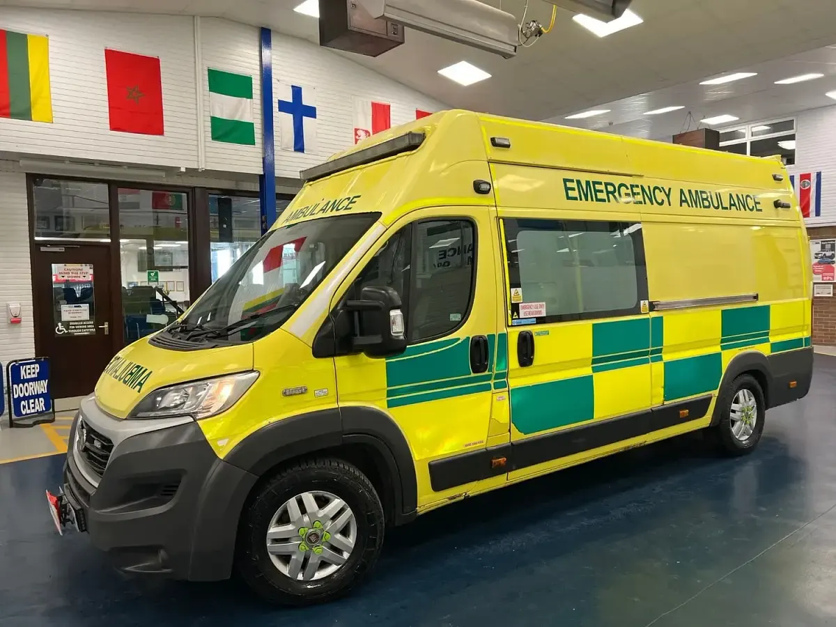Used Fiat Ducato 180 HP (132 kW) 2017 Yellow Van