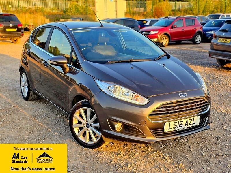 Grey Used 2016 Ford Fiesta Titanium Hatchback | £8,488 (Fair price) - Image 1/4