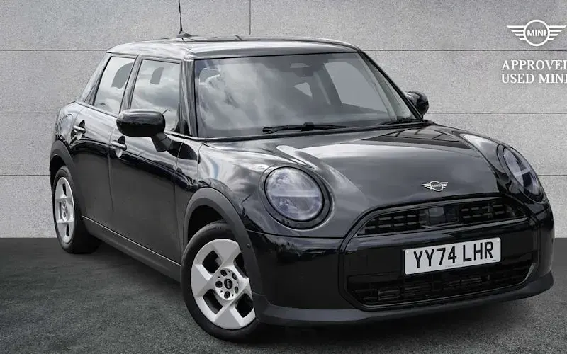 Used Mini Cooper Hatch 156 HP (114 kW) 2024 Hatchback