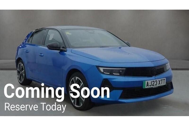 Used 2023 Vauxhall Astra Ultimate Hatchback | £15,999 (Good price) - Image 1/1