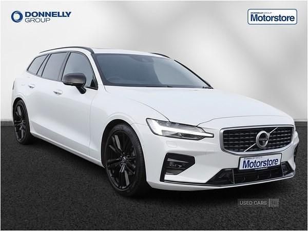 Used Volvo V60 R-Design Pro 190 HP (139 kW) 2019 White Estate