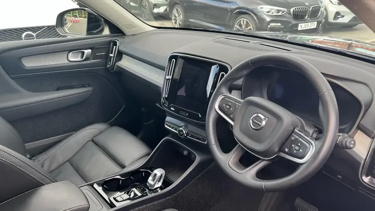 Usado Volvo XC40 Ultra 2025 Preto SUV