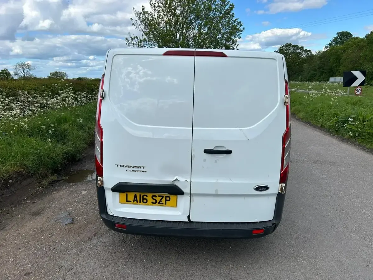 Używany Ford Transit Custom 100 KM (73 kW) 2016 Biały Van