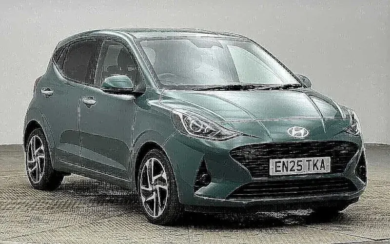 Used Hyundai i10 Premium 79 HP (58 kW) 2025 Hatchback