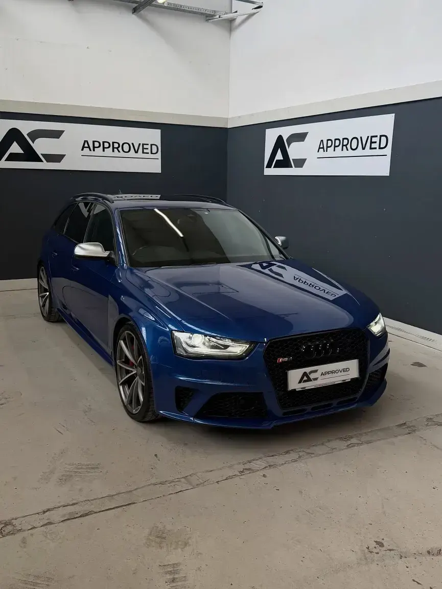 Used Audi RS4 Performance 450 HP (330 kW) 2014 Blue Estate