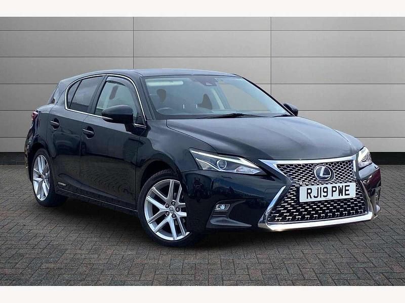 Black Used 2019 Lexus CT200h Hatchback | £15,199 (Fair price) - Image 1/3
