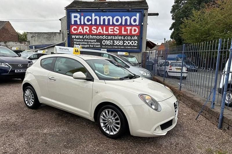 White Used 2014 Alfa Romeo MiTo Sprint Hatchback | £3,295 (Good price) - Image 1/1