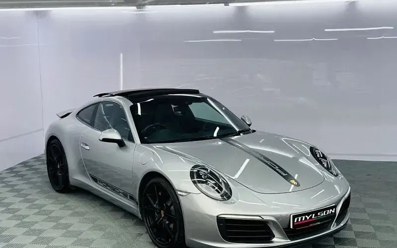 Used Porsche 911 370 HP (272 kW) 2017 Coupe