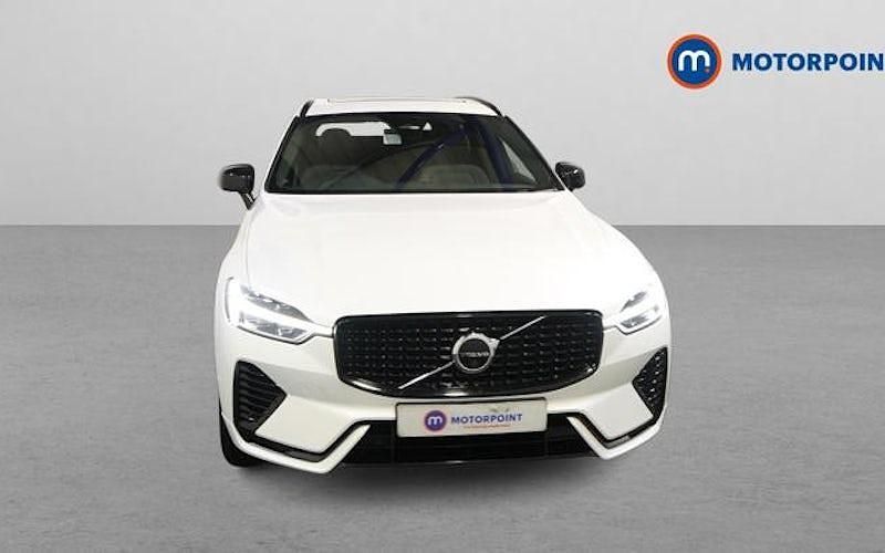 Usado Volvo XC60 Plus 349 HP (256 kW) 2022 Branco SUV