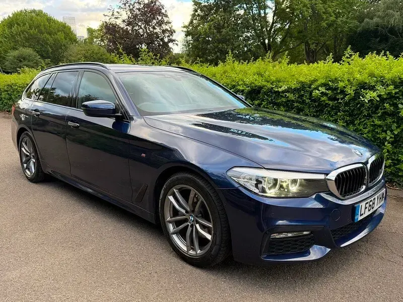 Used BMW 520 M Sport 187 HP (137 kW) 2018 Blue Estate