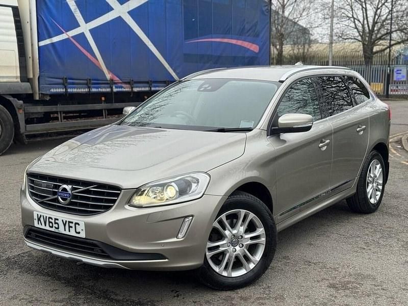Used Volvo XC60 SE Lux 190 HP (139 kW) 2015 Gold SUV