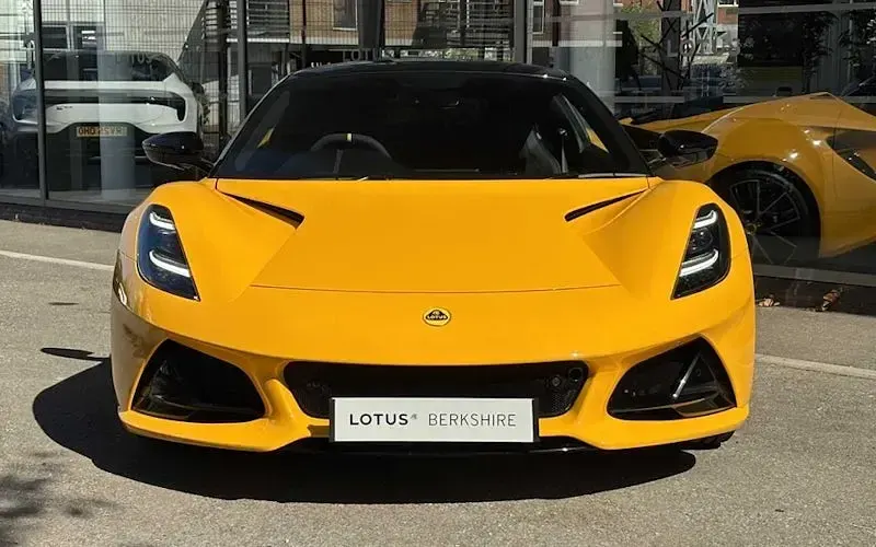 Used Lotus Emira 366 HP (269 kW) 2025 Coupe