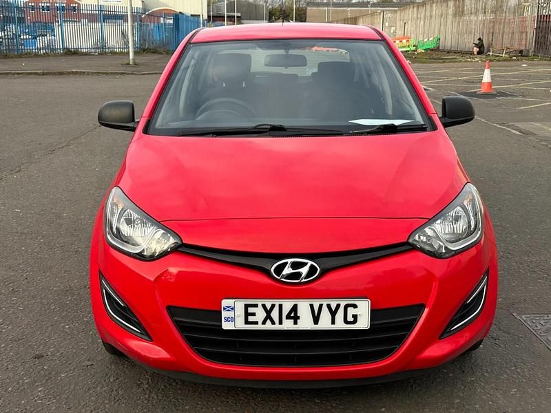 Used Hyundai i20 Classic 2014 Red Hatchback