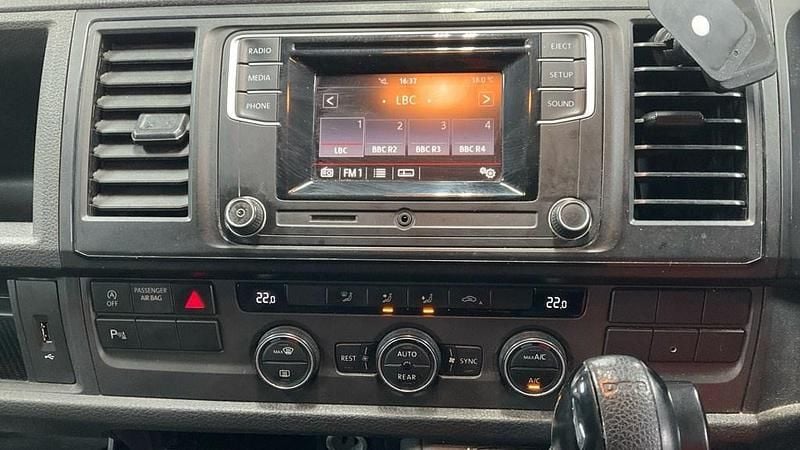 Used VW Transporter SE 150 HP (110 kW) 2017 Black Van