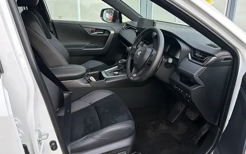 Used Toyota RAV4 Hybrid Sport 306 HP (225 kW) 2025 White SUV