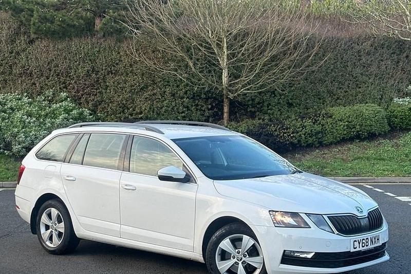 White Used 2019 Skoda Octavia SE Technology Estate | £7,750 (Fair price) - Image 1/1