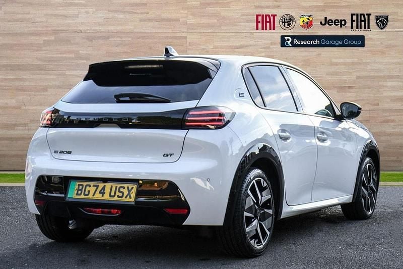 Used Peugeot e-208 GT 113 kW (154 HP) 2024 White Hatchback