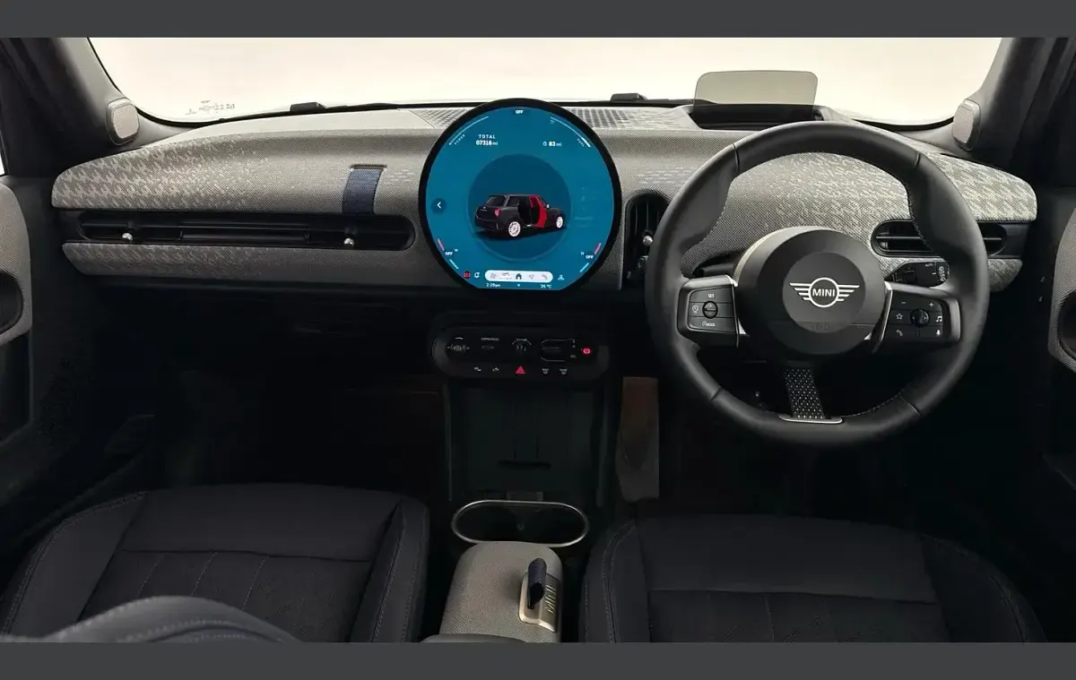 Used Mini Cooper Exclusive 113 kW (154 HP) 2026 Black Hatchback
