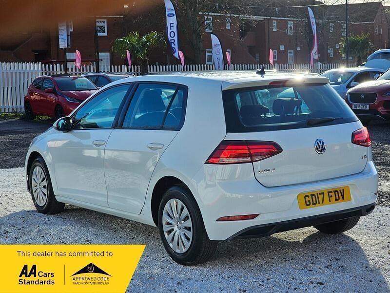 Used VW Golf VII S 85 HP (62 kW) 2017 White Hatchback