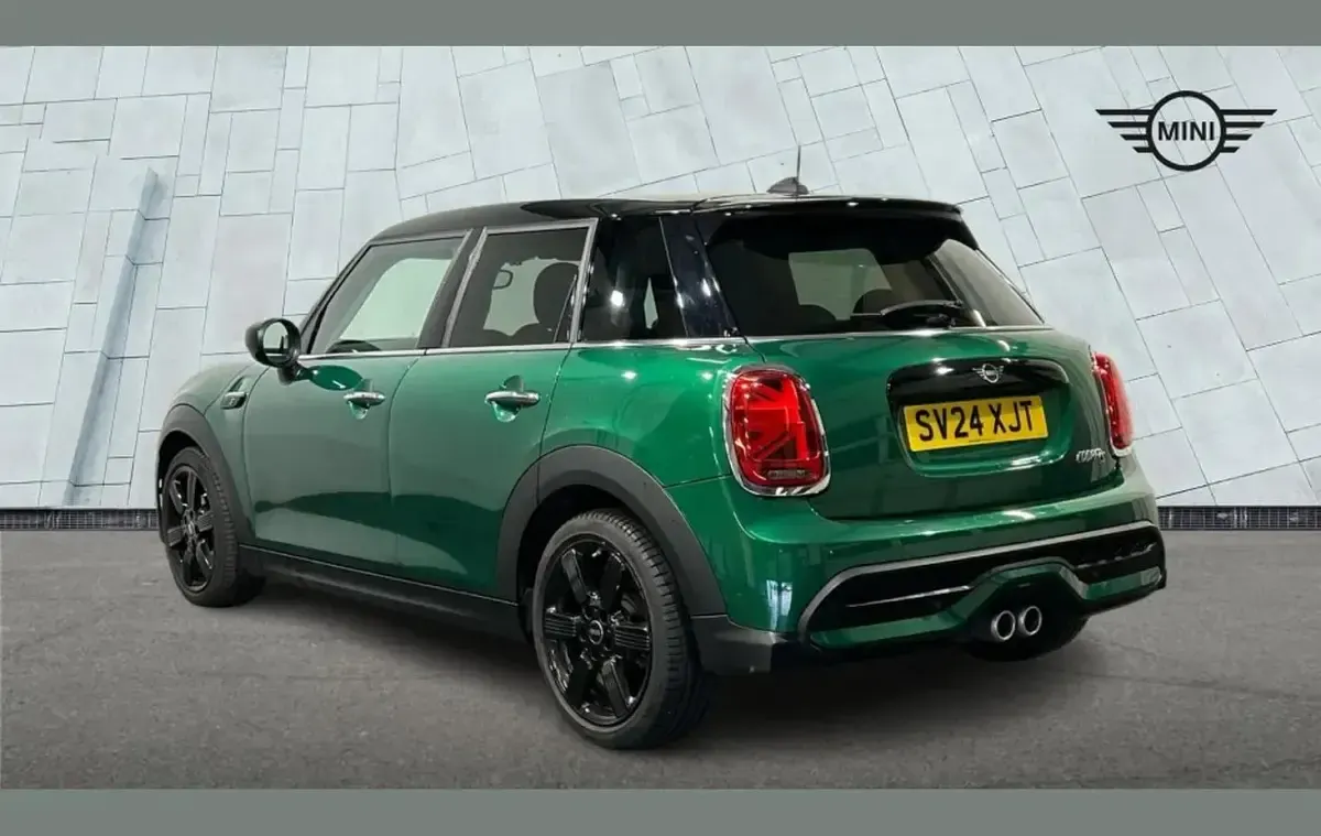 Used Mini Cooper S Comfort 176 HP (129 kW) 2024 Green Hatchback
