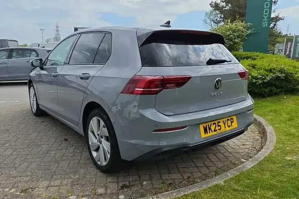 Usado VW Golf VIII 150 HP (110 kW) 2025