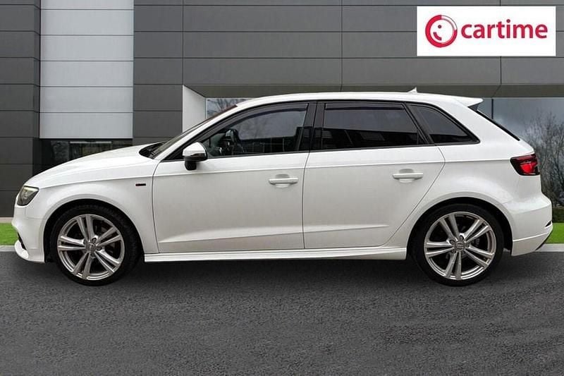 Used Audi A3 Sportback S-Line 150 HP (110 kW) 2017 White Hatchback