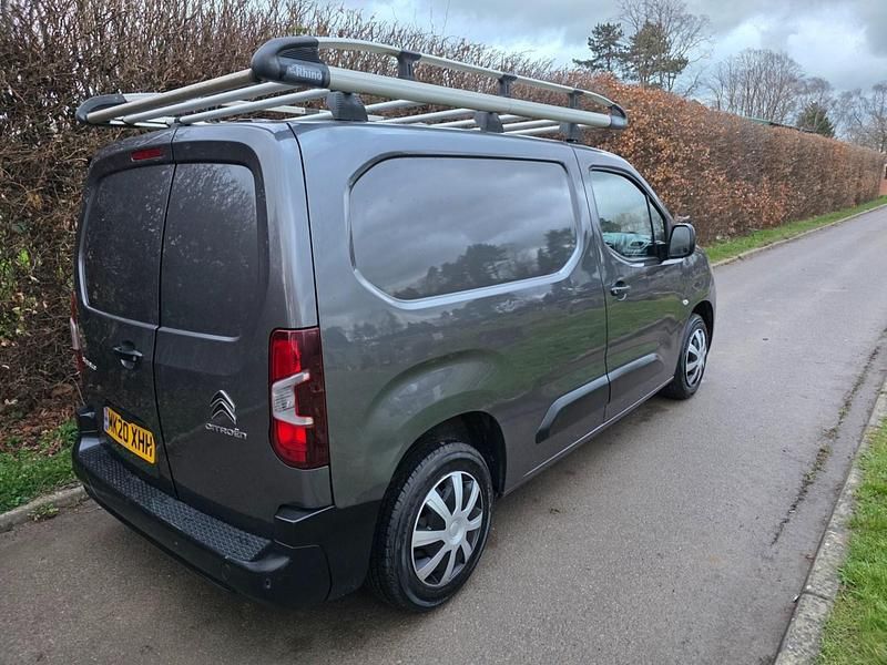 Used Citroën Berlingo Start 75 HP (55 kW) 2020 Grey MPV