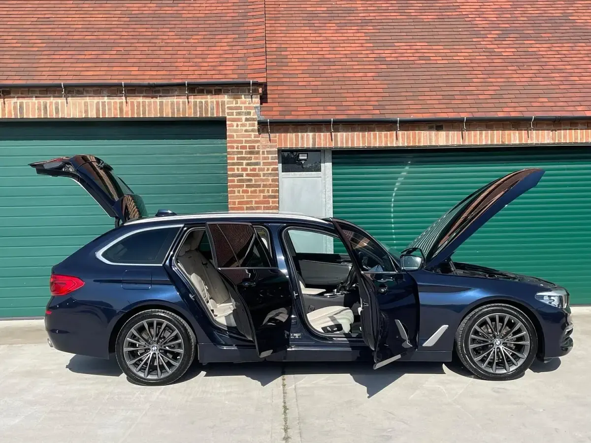 Used BMW 520 Performance 2017 Blue Estate
