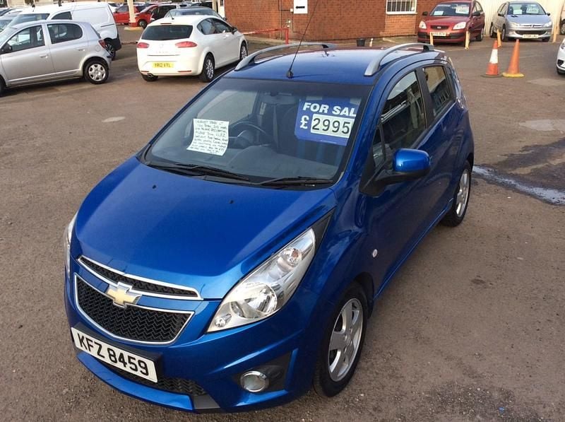 Used Chevrolet Spark LT 81 HP (59 kW) 2012 Blue Hatchback