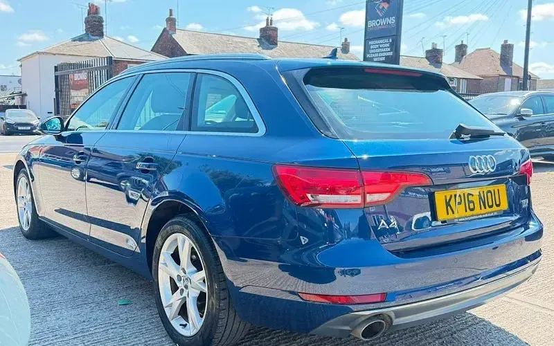 Used Audi A4 Sport 190 HP (139 kW) 2017 Estate