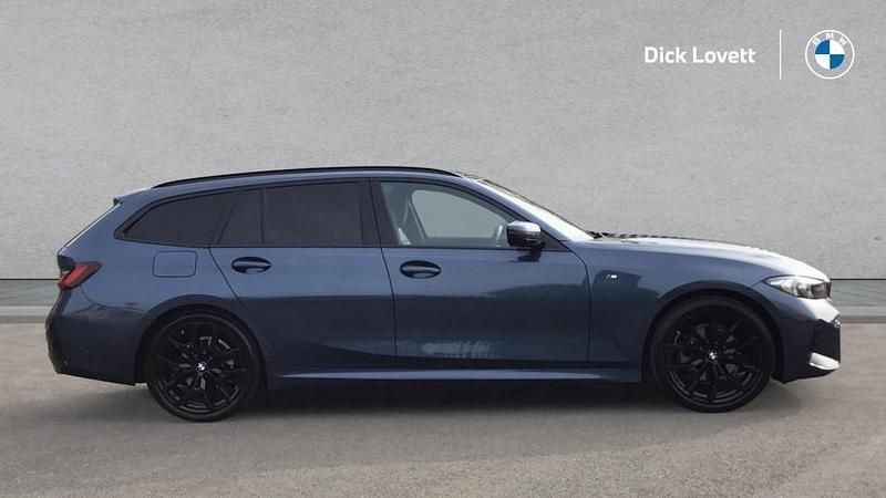 Used BMW 320 M Sport 181 HP (133 kW) 2025 Blue Estate