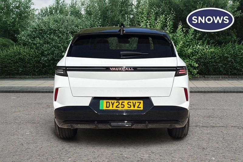Second-hand Vauxhall Grandland 156 kW (213 CP) 2025 Alb SUV