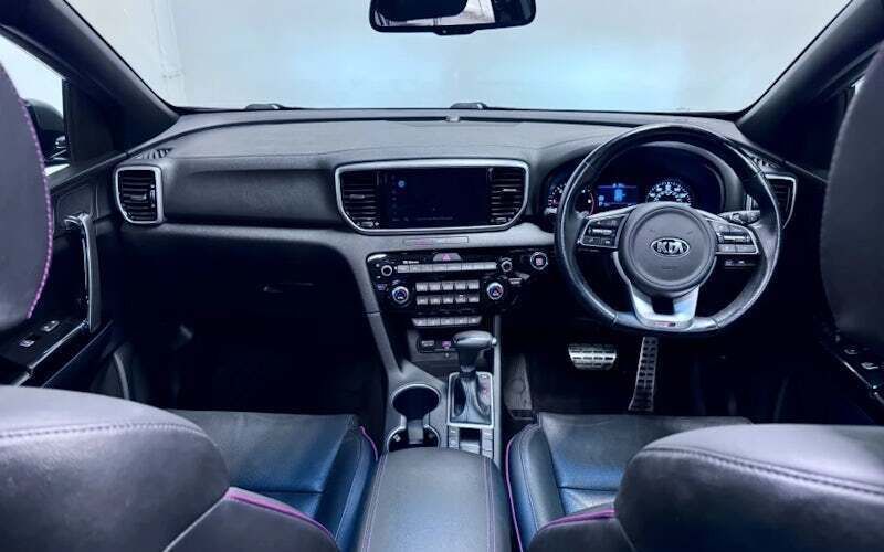 Image 2/4