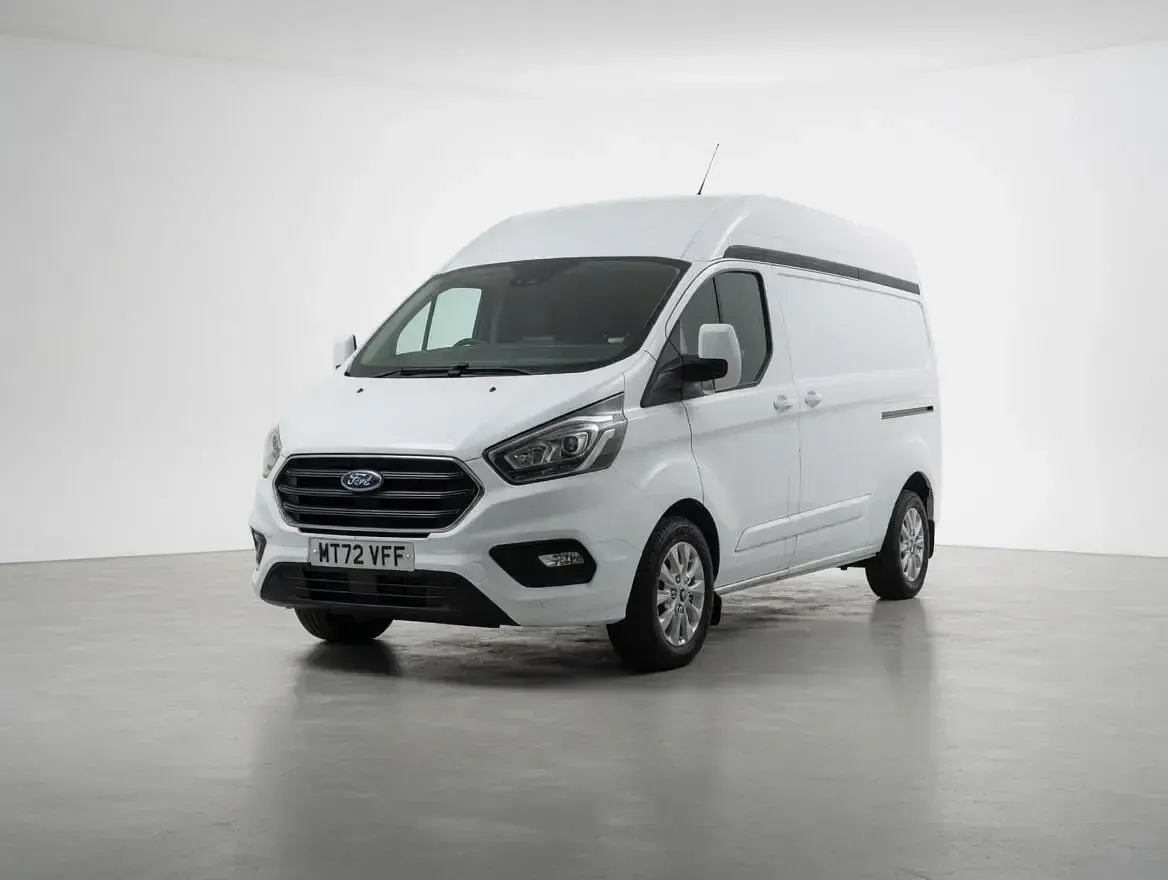Used Ford Transit Custom Limited 130 HP (95 kW) 2022 White Van