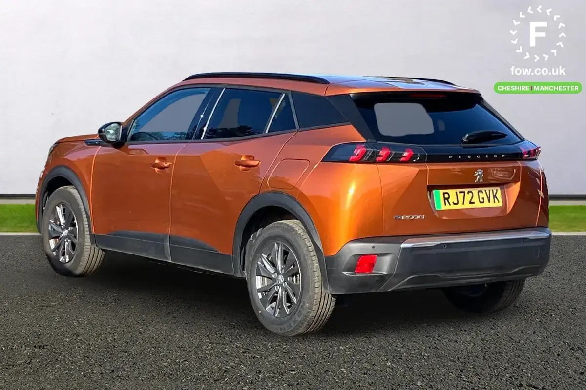 Used Peugeot 2008 Active+ 136 HP (100 kW) 2022 Orange SUV