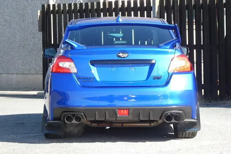 Begagnad Subaru WRX STI 2016 Blå Sedan