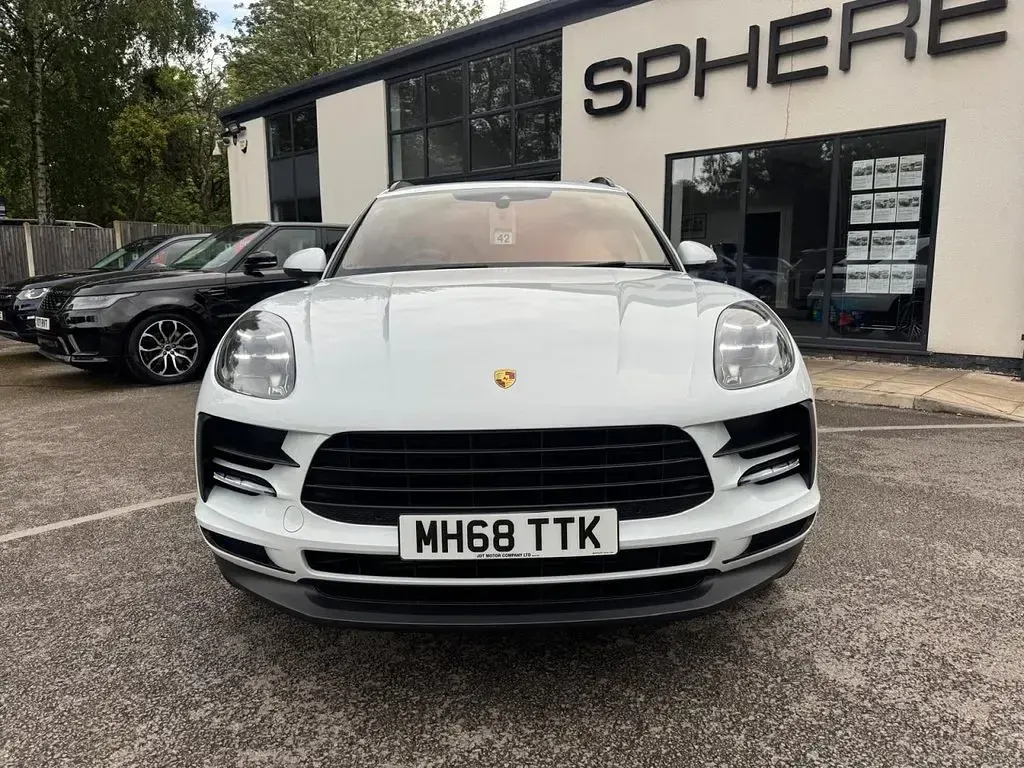 Used Porsche Macan 245 HP (180 kW) 2019 White SUV