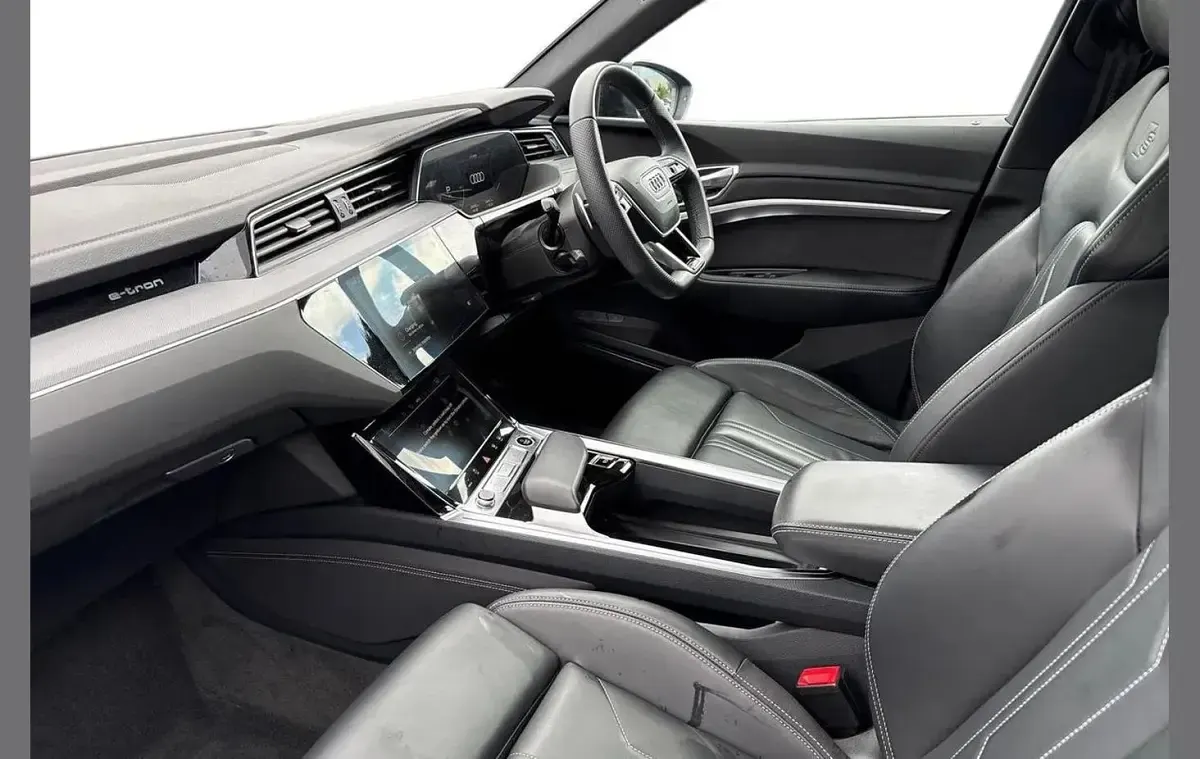 Used Audi Q8 e-tron Black Edition 250 kW (340 HP) 2024 Blue SUV