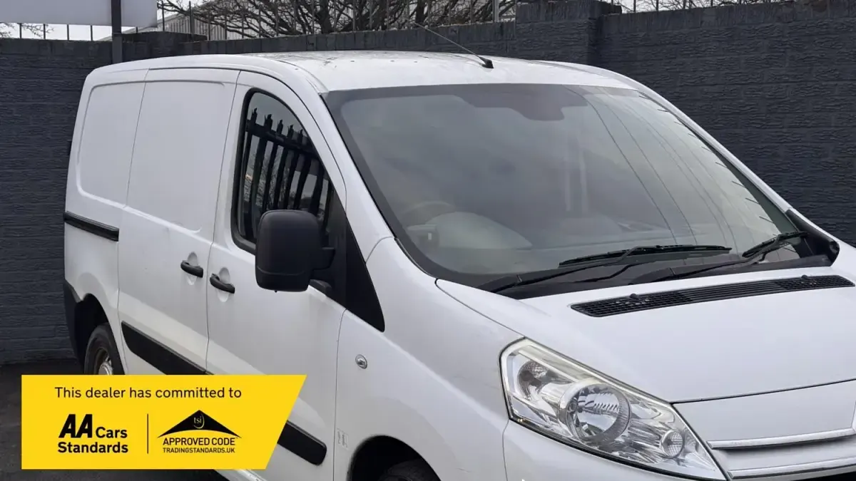 Usado Citroën Dispatch 125 HP (91 kW) 2015 Branco Monovolume