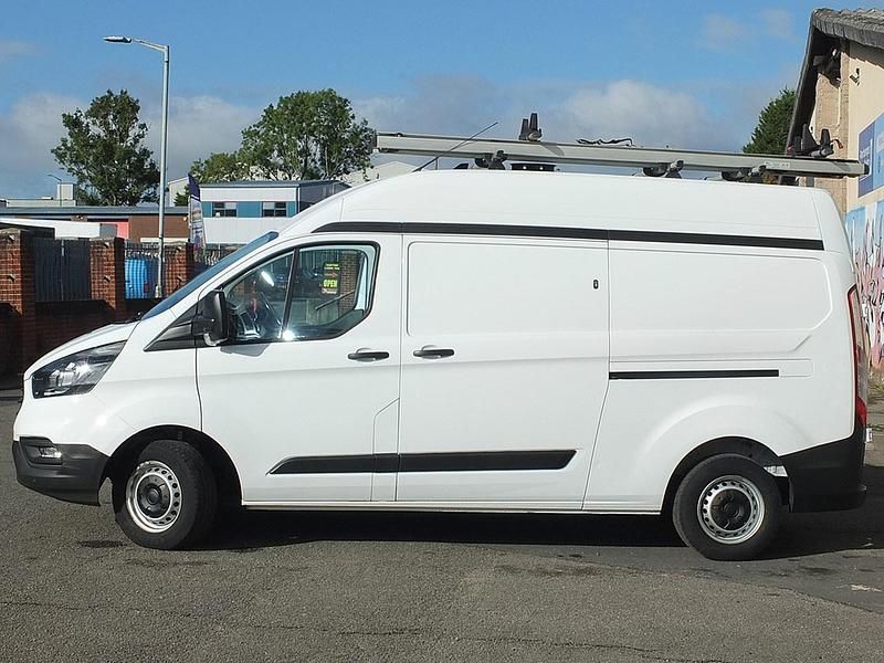 Used Ford Transit Custom 130 HP (95 kW) 2022 White Van