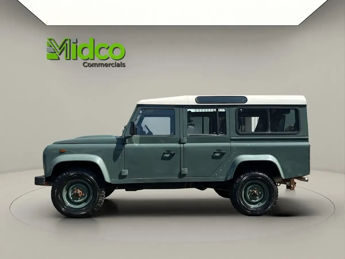 Used Land Rover Defender 2016 Green Estate