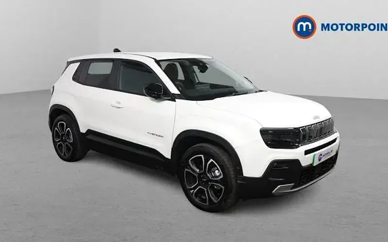 Begagnad Jeep Avenger Summit 114 kW (156 HK) 2024 SUV